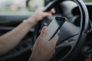 uso do celular no volante